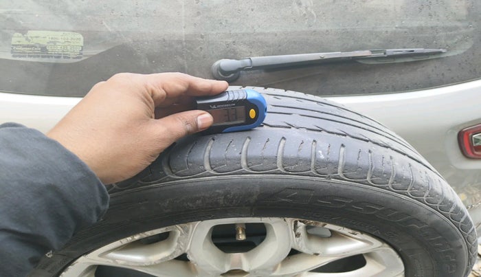 2013 Ford Ecosport TITANIUM 1.0L ECOBOOST, Petrol, Manual, 93,725 km, tyre