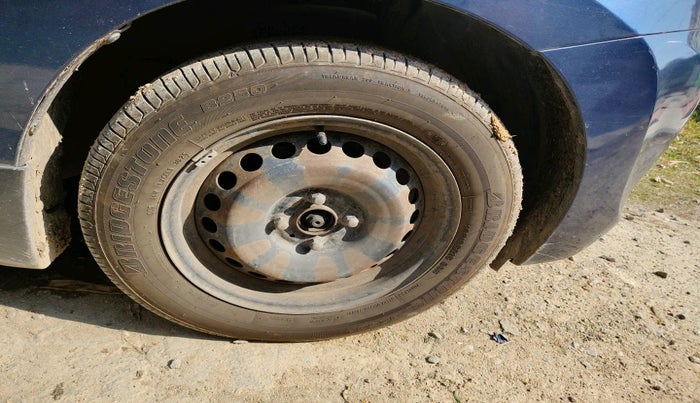 2018 Maruti Baleno DELTA PETROL 1.2, Petrol, Manual, 1,22,162 km, tyre