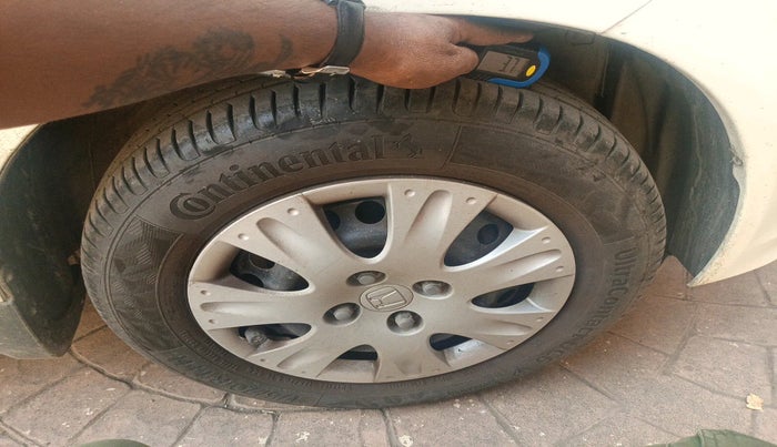 2014 Honda Amaze 1.2L I-VTEC S AT, Petrol, Automatic, 54,000 km, tyre