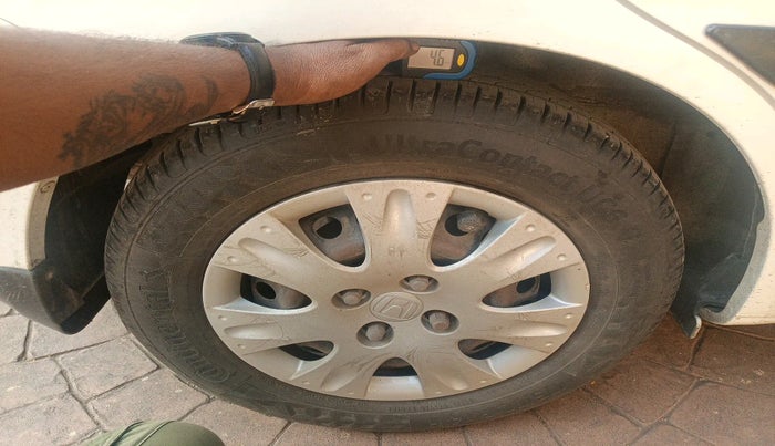 2014 Honda Amaze 1.2L I-VTEC S AT, Petrol, Automatic, 54,000 km, tyre