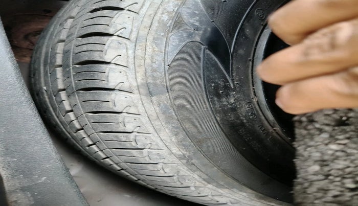 2015 Honda Jazz 1.2L I-VTEC V, Petrol, Manual, 68,277 km, tyre