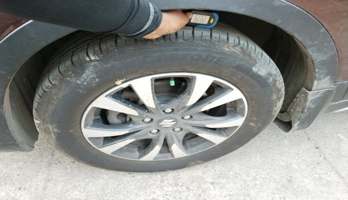 2018 Maruti S Cross ZETA 1.3, Diesel, Manual, 92,553 km, tyre