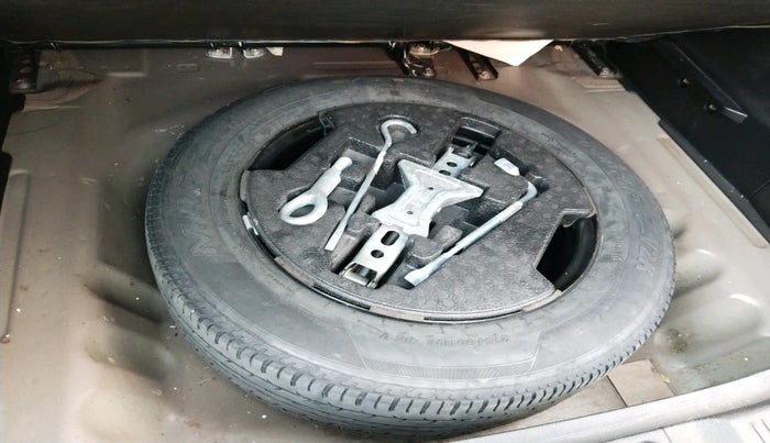 2018 Maruti S Cross ZETA 1.3, Diesel, Manual, 92,553 km, tyre