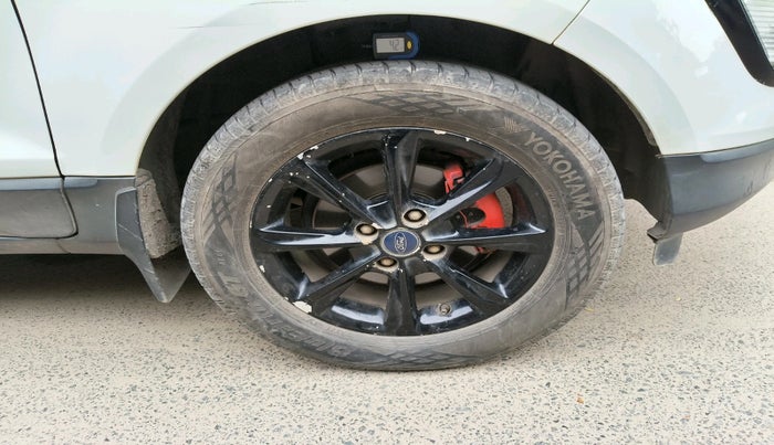 2019 Ford Ecosport TITANIUM 1.5L PETROL, Petrol, Manual, 1,07,251 km, tyre