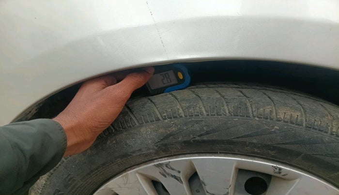 2014 Maruti Ertiga VXI, Petrol, Manual, 58,562 km, tyre