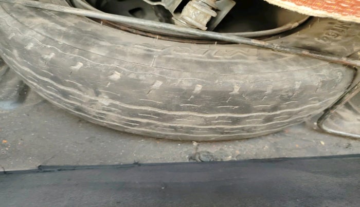 2019 Maruti Eeco 5 STR WITH A/C+HTR CNG, Petrol, Manual, 53,252 km, tyre