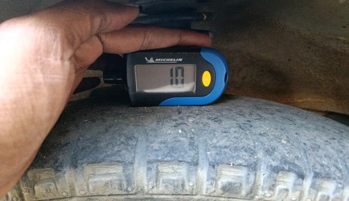 2021 Maruti Eeco 7 STR, Petrol, Manual, 27,709 km, tyre