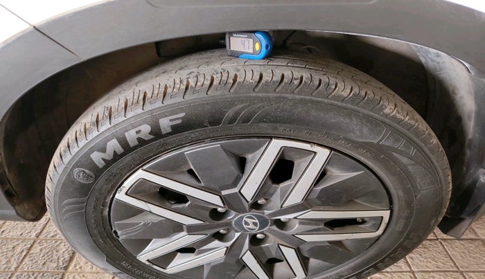 2021 Hyundai VENUE SX 1.5 CRDI, Diesel, Manual, 44,419 km, tyre