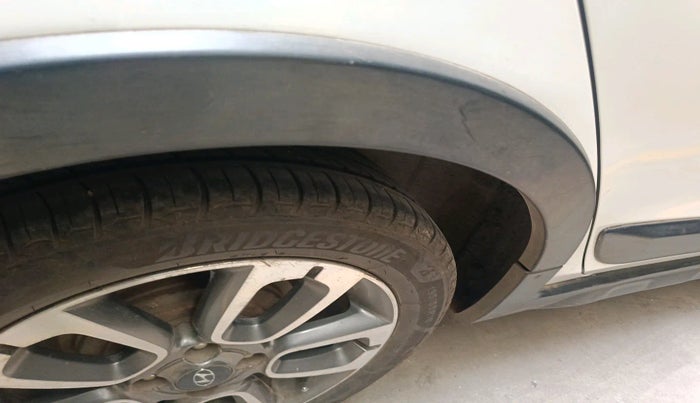 2015 Hyundai i20 Active 1.4 SX, Diesel, Manual, 1,80,159 km, tyre