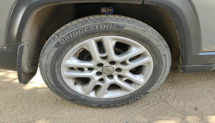 2018 Jeep Compass LIMITED 2.0 DIESEL, Diesel, Manual, 1,57,414 km, tyre