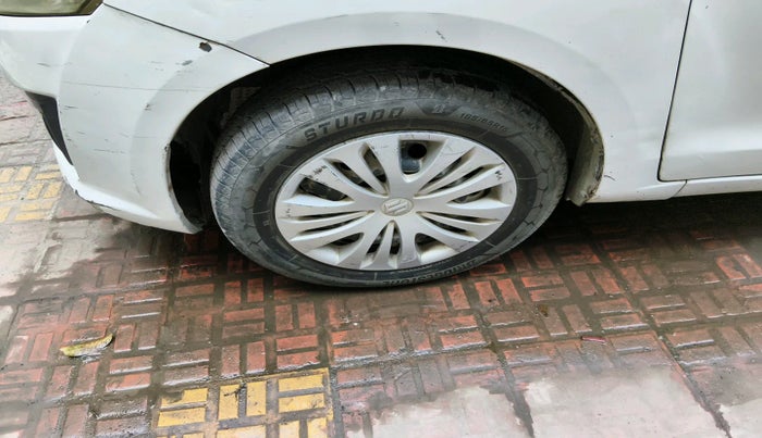 2014 Maruti Ertiga VXI CNG, Petrol, Manual, 1,26,451 km, tyre