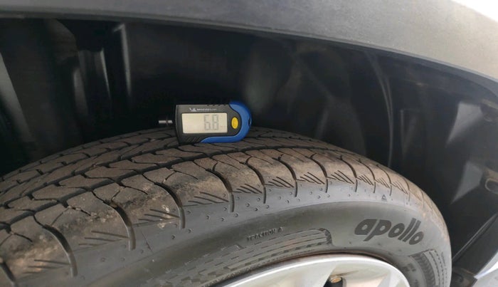 2023 Maruti Grand Vitara DELTA SMART HYBRID, Petrol, Manual, 13,903 km, tyre