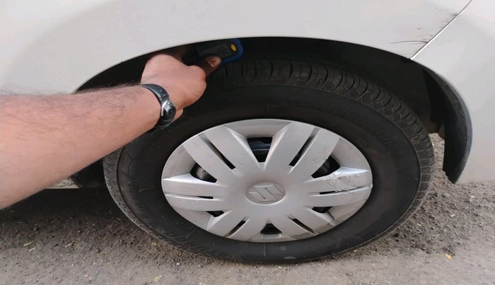 2020 Maruti Alto VXI PLUS, Petrol, Manual, 1,75,057 km, tyre