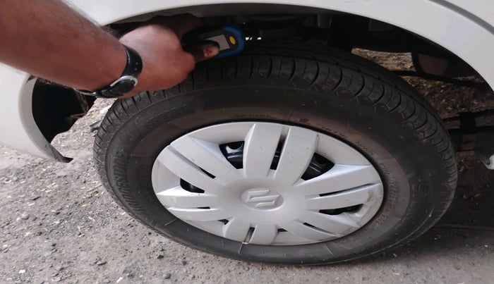 2020 Maruti Alto VXI PLUS, Petrol, Manual, 1,75,057 km, tyre