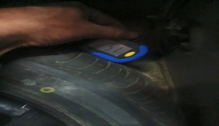 2015 Toyota Etios CROSS 1.2 G, Petrol, Manual, 70,902 km, tyre