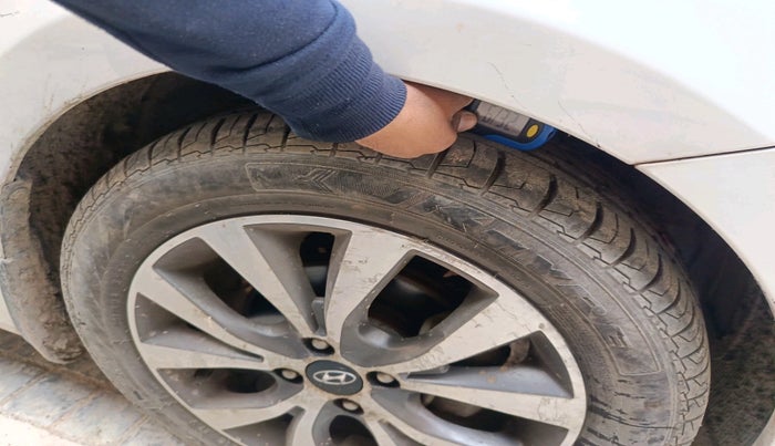 2015 Hyundai Verna FLUIDIC 4S 1.6 VTVT S(O), Petrol, Manual, 41,330 km, tyre