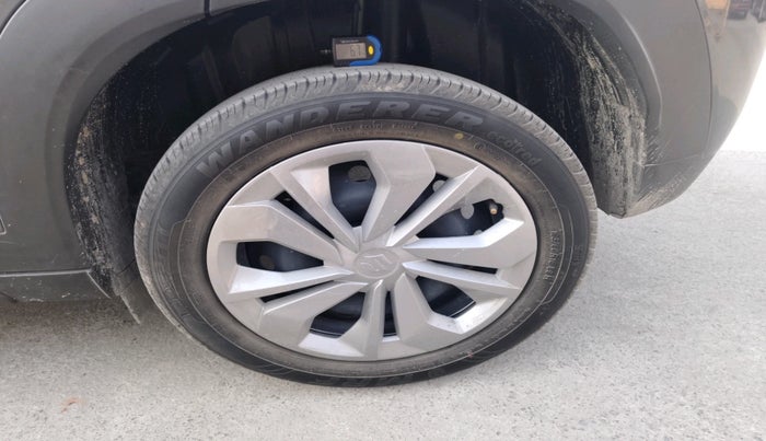 2025 Maruti FRONX SIGMA 1.2 MT, Petrol, Manual, 239 km, tyre