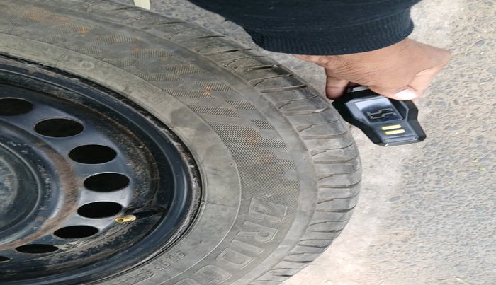 2013 Honda Amaze 1.2L I-VTEC VX, Petrol, Manual, 92,229 km, tyre