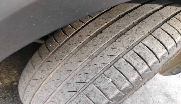 2022 MG ZS EV EXCLUSIVE, Electric, Automatic, 48,114 km, tyre