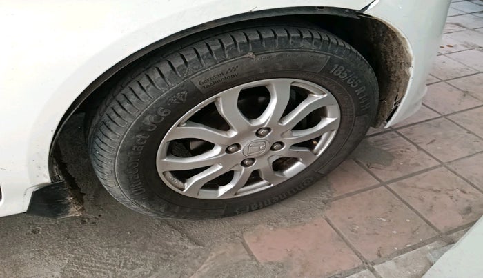 2014 Honda Amaze 1.2L I-VTEC VX, Petrol, Manual, 1,34,041 km, tyre