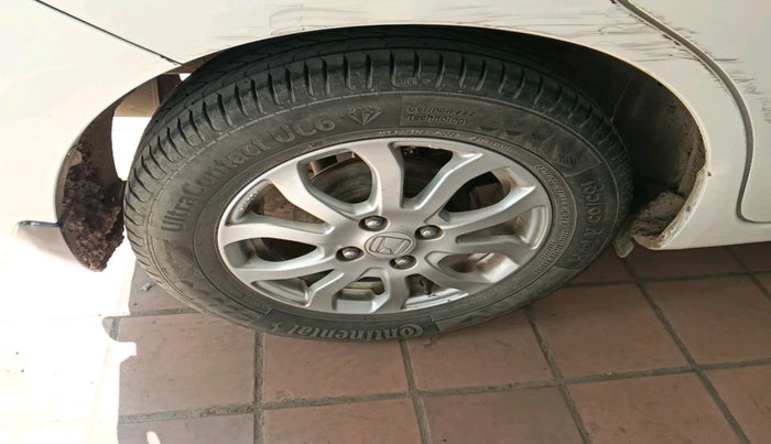 2014 Honda Amaze 1.2L I-VTEC VX, Petrol, Manual, 1,34,041 km, tyre