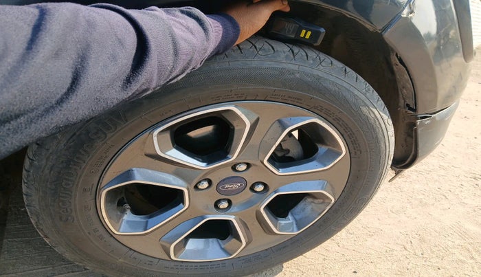 2019 Ford Ecosport TITANIUM 1.5L SPORTS(SUNROOF) DIESEL, Diesel, Manual, 91,687 km, tyre