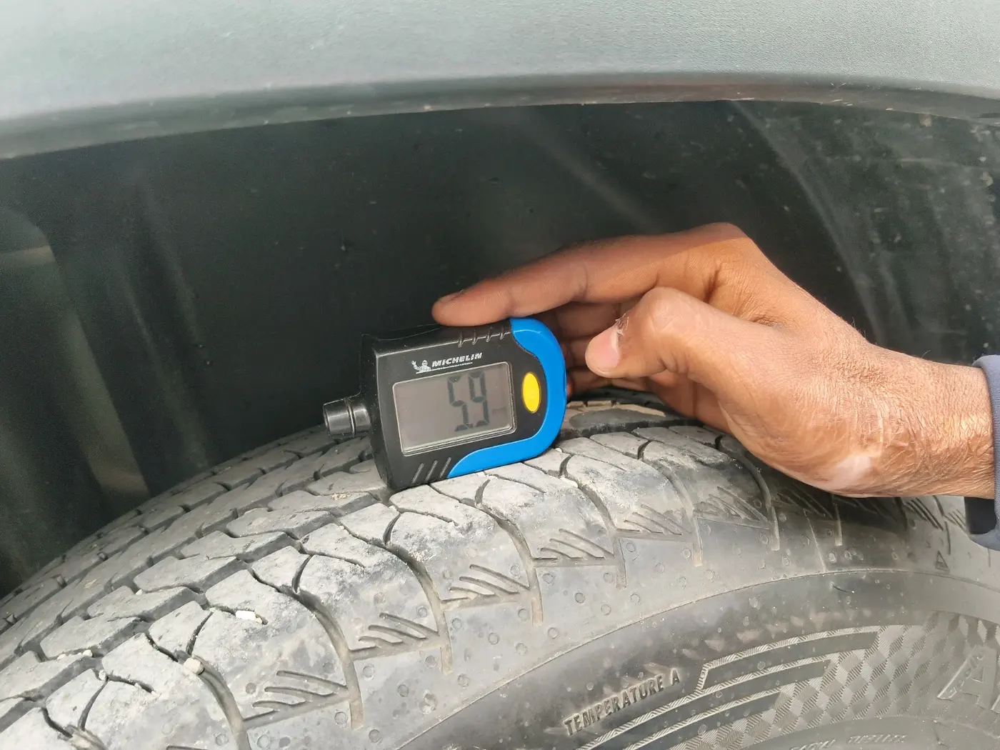 2025 Maruti Grand Vitara ZETA SMART HYBRID, Petrol, Manual, 14,391 km, tyre
