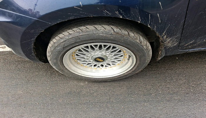 2023 Maruti Swift VXI, Petrol, Manual, 22,108 km, tyre