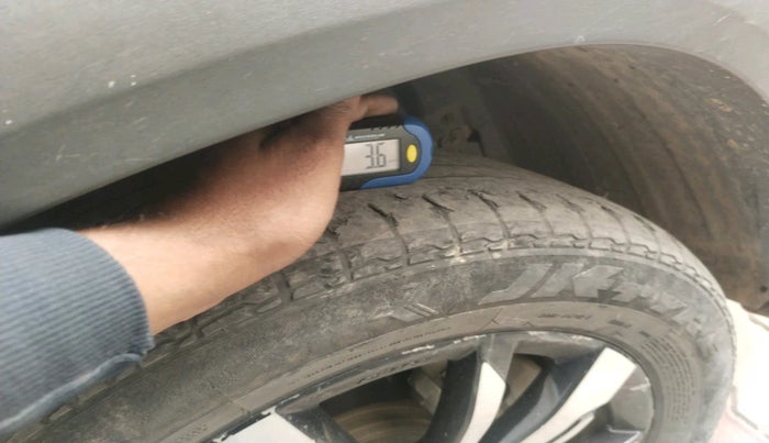 2019 MG HECTOR SHARP 2.0 DIESEL, Diesel, Manual, 1,37,537 km, tyre