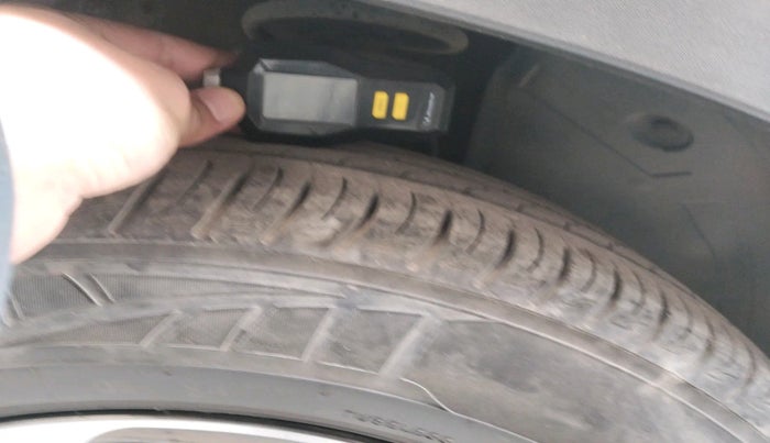 2022 KIA SONET HTX 1.0 IMT, Petrol, Manual, 37,988 km, tyre