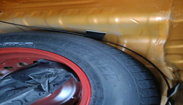 2023 Renault Kwid CLIMBER AMT 1.0, Petrol, Automatic, 4,639 km, tyre