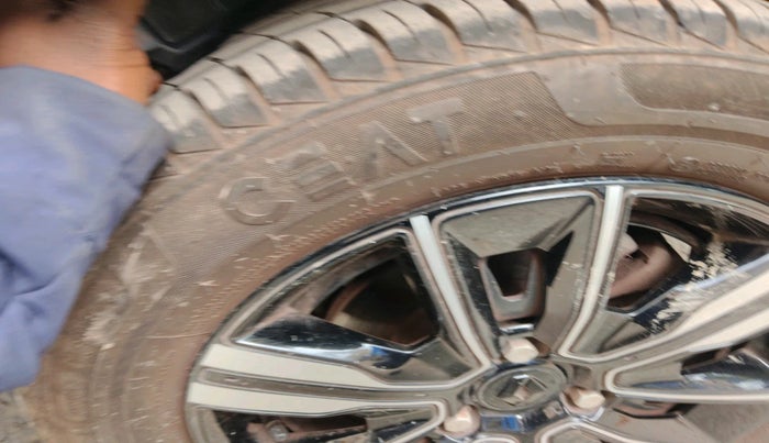 2023 Renault Kwid CLIMBER AMT 1.0, Petrol, Automatic, 4,639 km, tyre