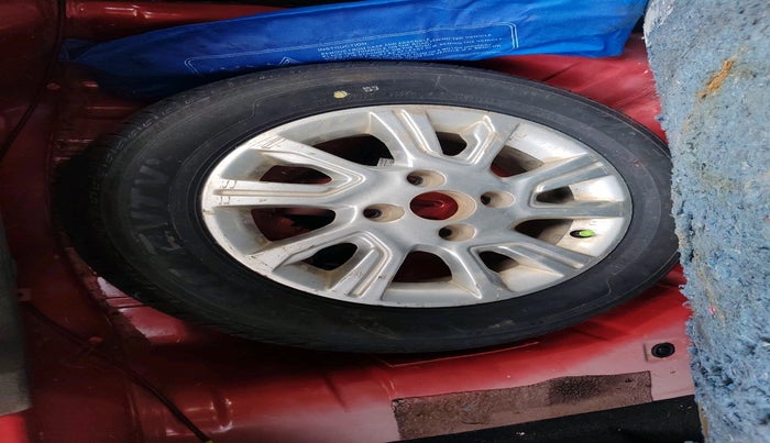 2017 Tata Tiago XZ PETROL, Petrol, Manual, 58,210 km, tyre