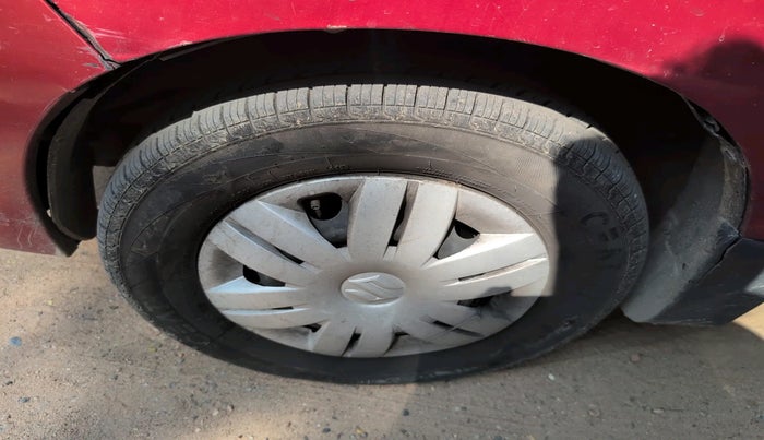 2018 Maruti Alto 800 VXI, Petrol, Manual, 61,149 km, tyre