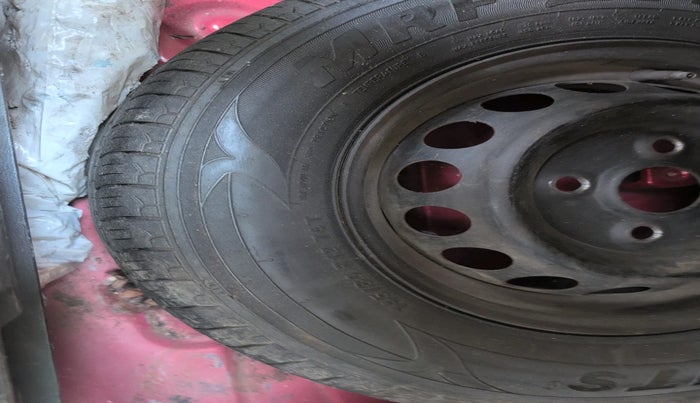 2018 Maruti Alto 800 VXI, Petrol, Manual, 61,149 km, tyre