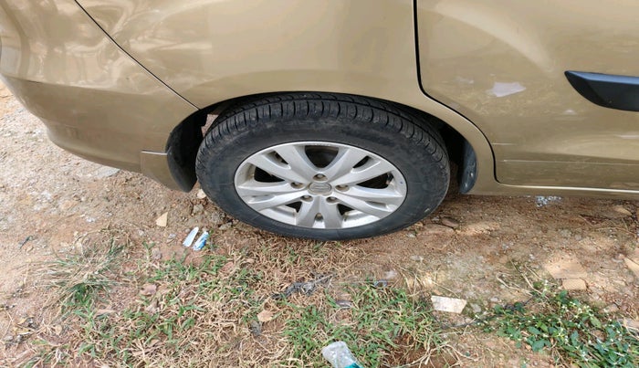 2016 Maruti Ertiga ZDI SHVS, Diesel, Manual, 1,64,775 km, tyre