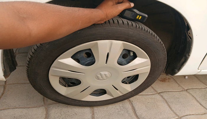 2016 Maruti Wagon R 1.0 VXI AMT, Petrol, Automatic, 18,373 km, tyre