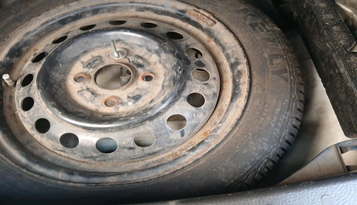 2016 Maruti Wagon R 1.0 VXI AMT, Petrol, Automatic, 18,373 km, tyre