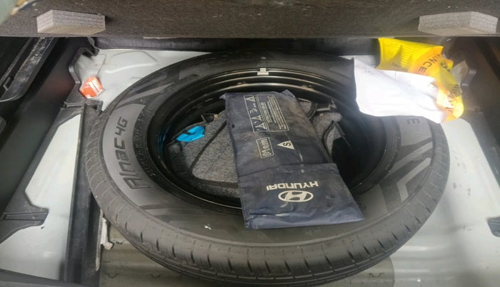 2022 Hyundai Creta EX 1.5 PETROL, Petrol, Manual, 42,007 km, tyre