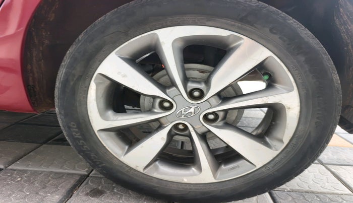 2016 Hyundai Elite i20 ASTA 1.4 CRDI (O), Diesel, Manual, 1,08,572 km, tyre