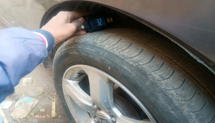 2012 Honda City 1.5L I-VTEC S MT, Petrol, Manual, 1,34,315 km, tyre