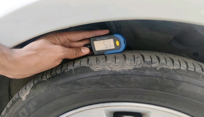 2013 Hyundai i20 SPORTZ 1.4 CRDI, Diesel, Manual, 1,26,055 km, tyre