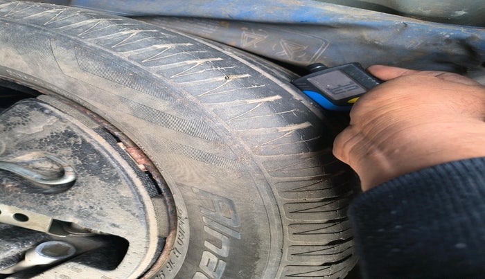 2017 Maruti Vitara Brezza ZDI PLUS, Diesel, Manual, 1,06,331 km, tyre