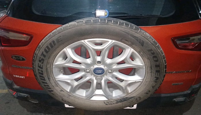 2014 Ford Ecosport TITANIUM 1.5L DIESEL, Diesel, Manual, 2,06,556 km, tyre