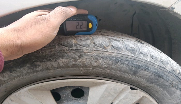 2013 Maruti Wagon R 1.0 VXI, Petrol, Manual, 91,141 km, tyre