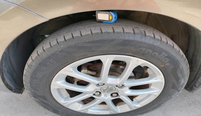 2018 Maruti Swift ZXI AMT, Petrol, Automatic, 38,054 km, tyre