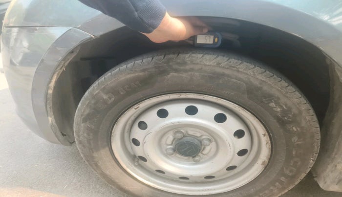 2011 Maruti Swift Dzire LXI, Petrol, Manual, 85,239 km, tyre