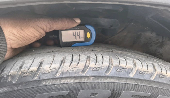 2022 Hyundai VENUE SX 1.5 CRDI, Diesel, Manual, 56,913 km, tyre