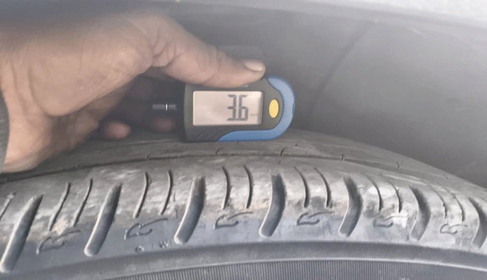 2022 Hyundai VENUE SX 1.5 CRDI, Diesel, Manual, 56,913 km, tyre