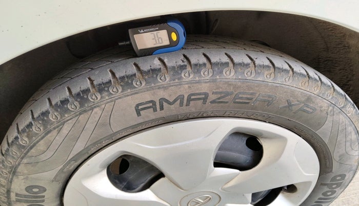 2023 Tata TIGOR XM CNG, Petrol, Manual, 76,016 km, tyre